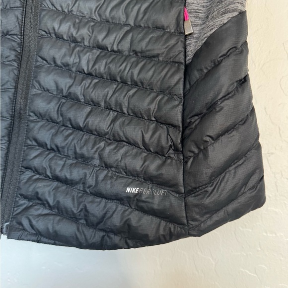 Nike Women's AeroLoft Golf Vest size small in black - Picture 4 of 9